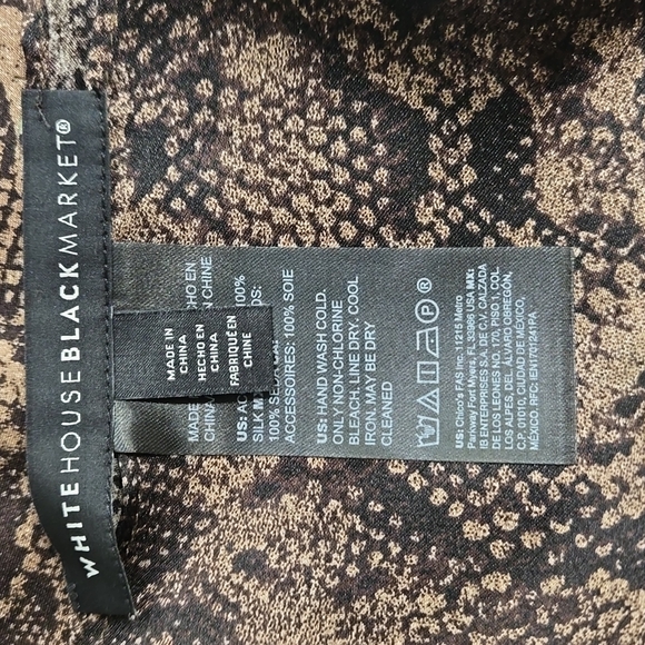 WHITE HOUSE BLACK MARKET 100% SILK SNAKE PYTHON PRINT SCARF WRAP - Picture 3 of 7